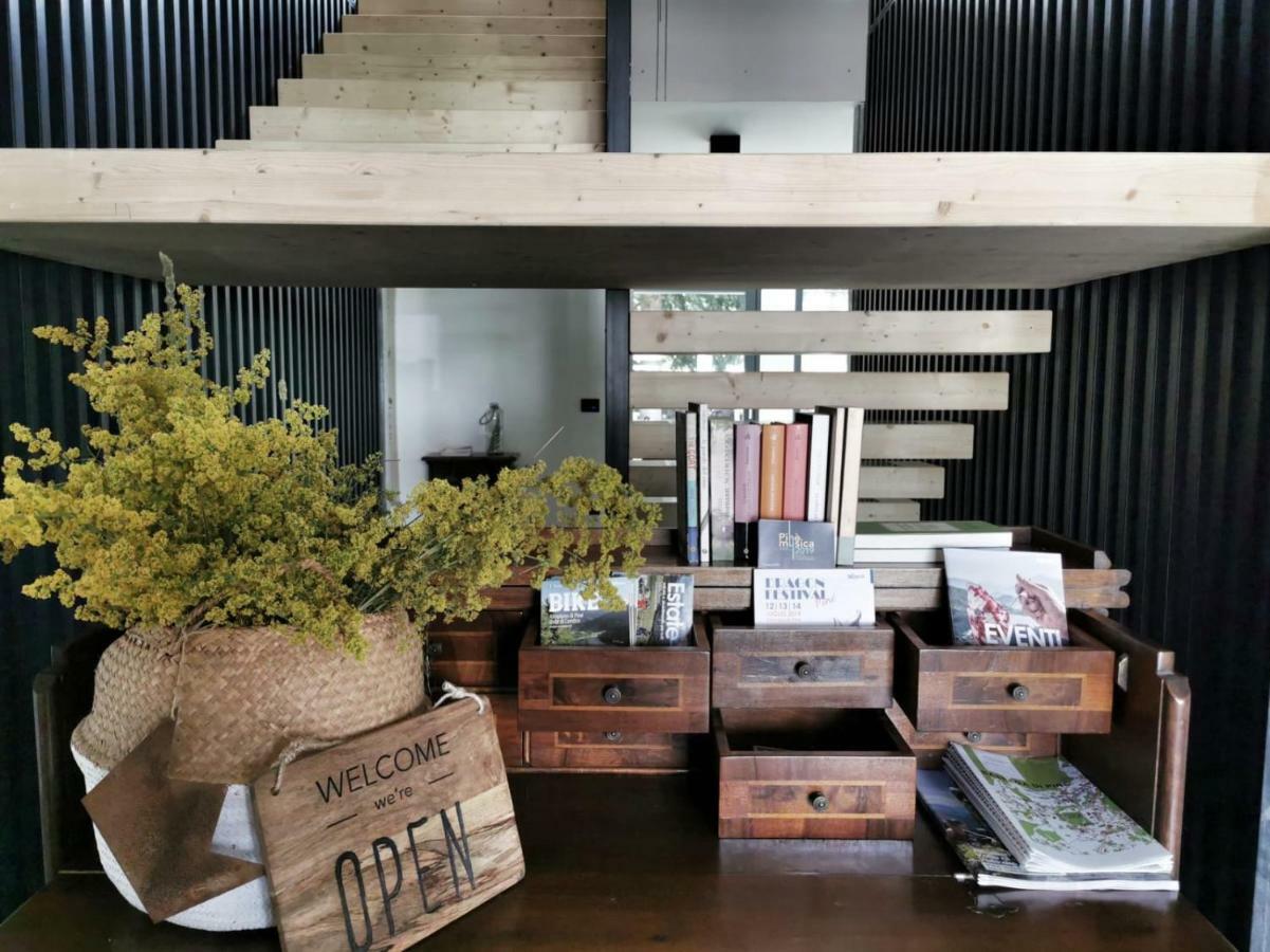 Appartamenti E B&B Casa Ester 바셀가디피네 외부 사진